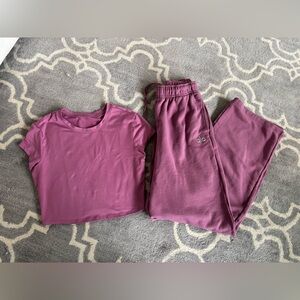 Alo Yoga Size XS Pink Wide Legged Joggers and Cropped Tshirt Set